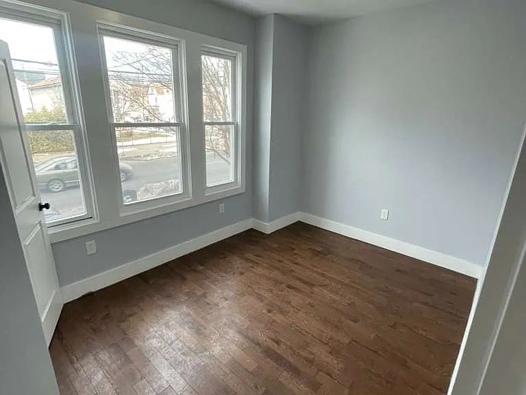 430 Avon Ave #1B — Photo 4