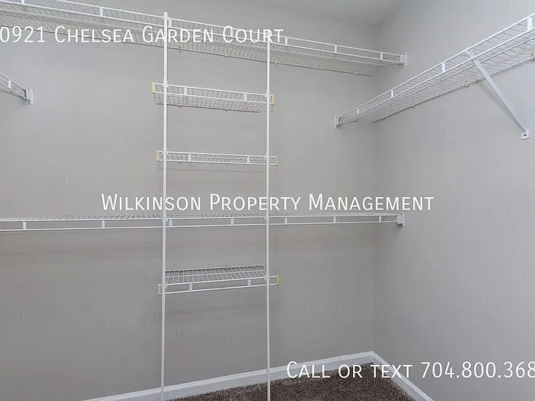 10921 Chelsea Garden Ct — Photo 29