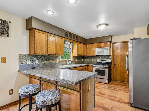 28604 Burma LANE, Waterford, WI 53185