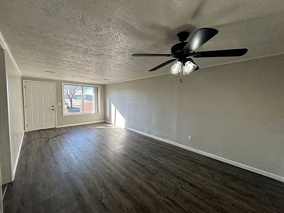 2nd image of 802 Randler Ave