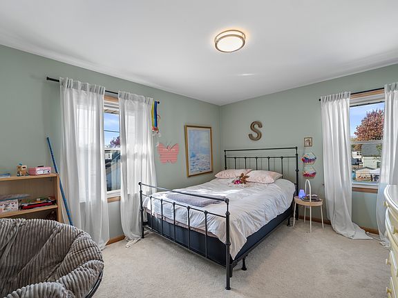 4th image of 3671 S Iowa Ave #A
