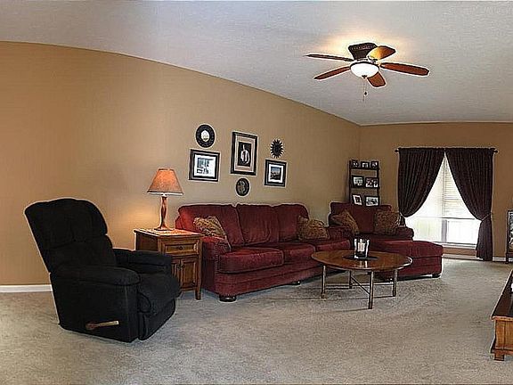 4th image of 12031 Rosshire Dr