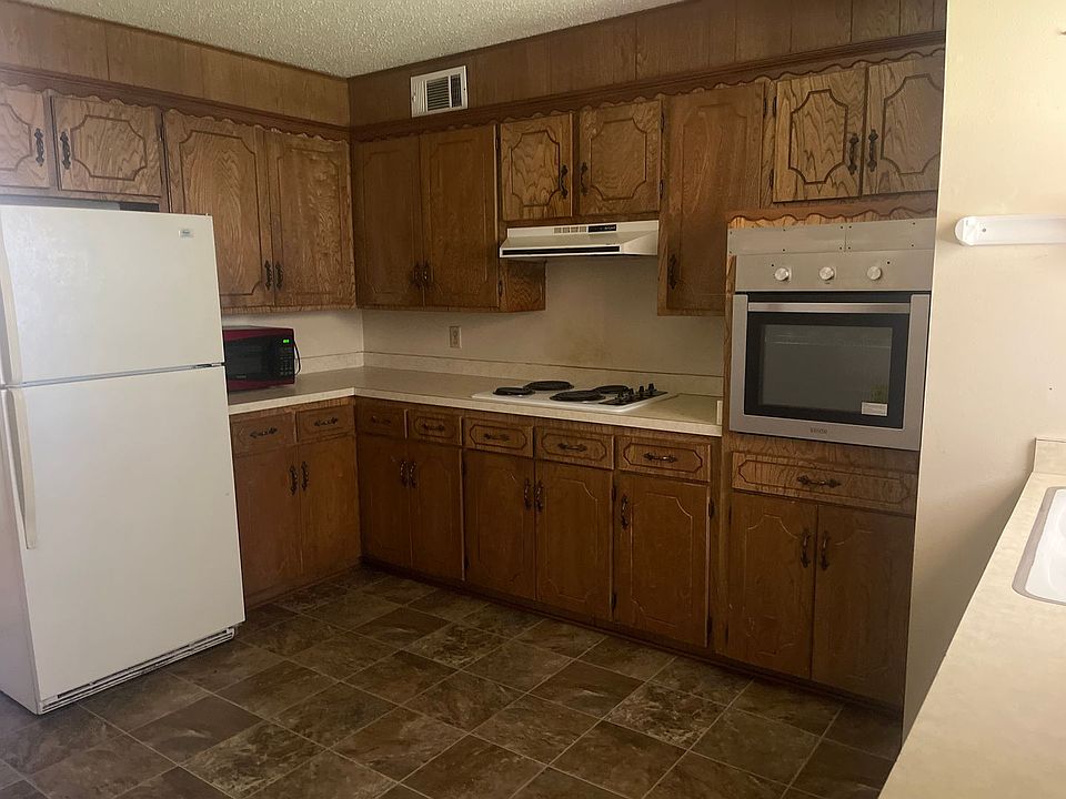 1st image of 920 N Fargo Ave APT 252