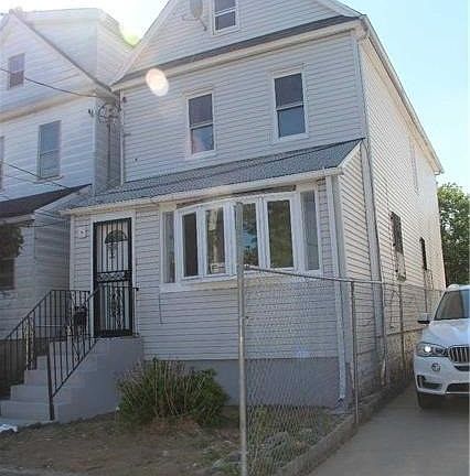 2nd image of 16347 Sayres Ave