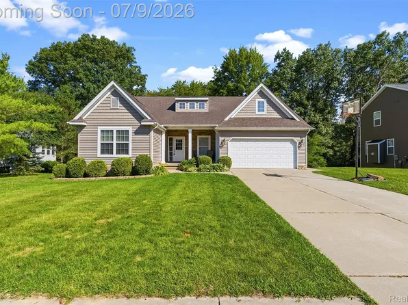 9285 Pine Walk Pass, Linden, MI 48451