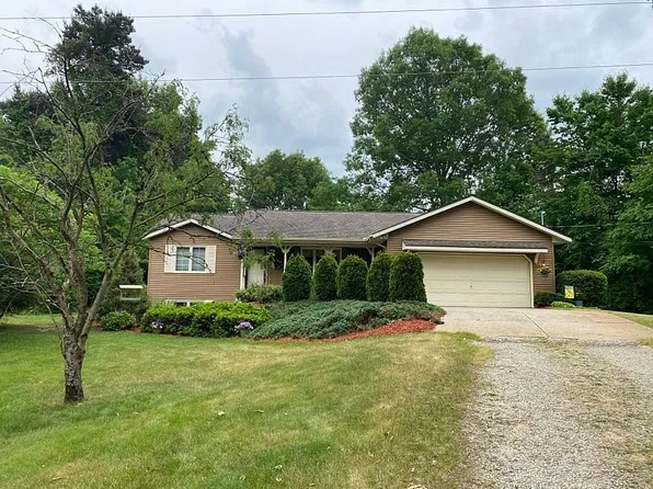1210 W Lakewood Blvd, Holland, MI 49424