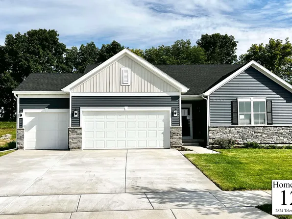 2824 Telemark Trl, Stoughton, WI 53589