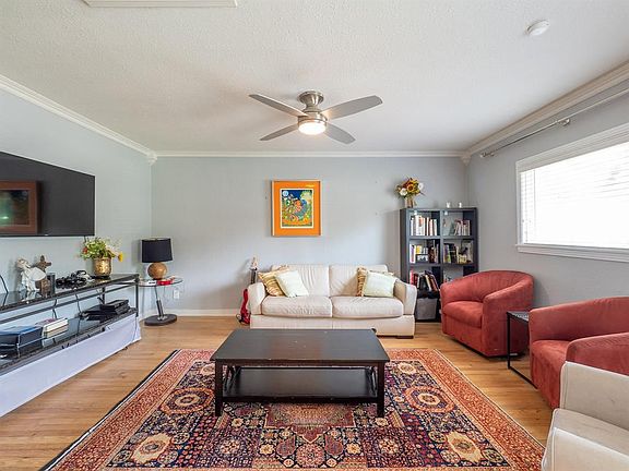 3rd image of 1709 Dartmouth Ave
