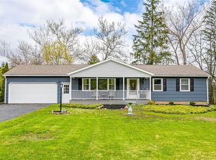 458 Reeves Rd, Pittsford, NY 14534