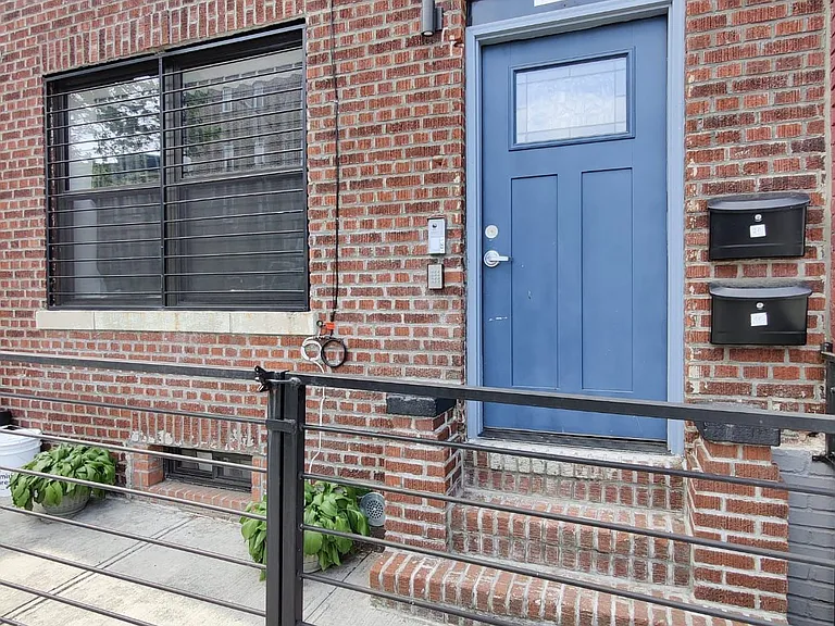 1242 Park Pl #2F — Photo 18