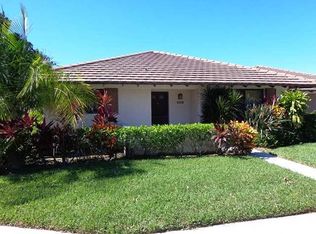 609 Club Dr, Palm Beach Gardens, FL 33418