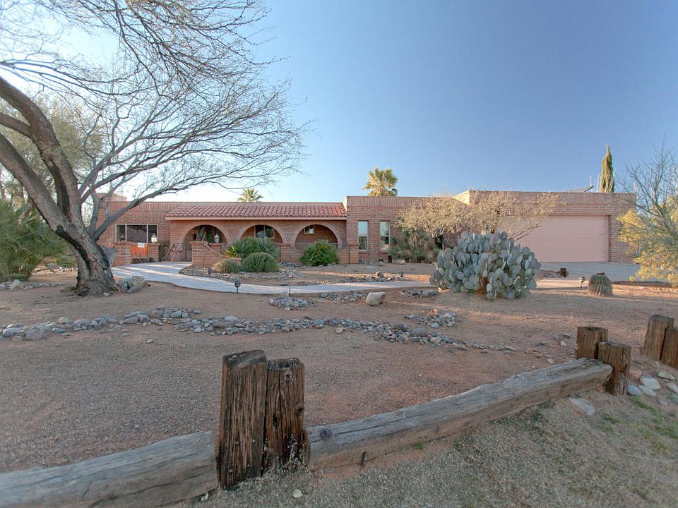 2nd image of 1425 N La Canoa