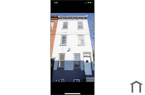 34 E Silver St Photo 1