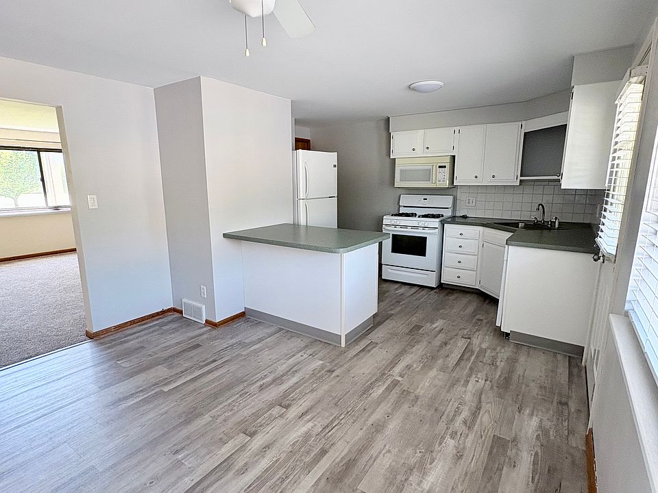 1st image of 231 Greenmeadow Dr