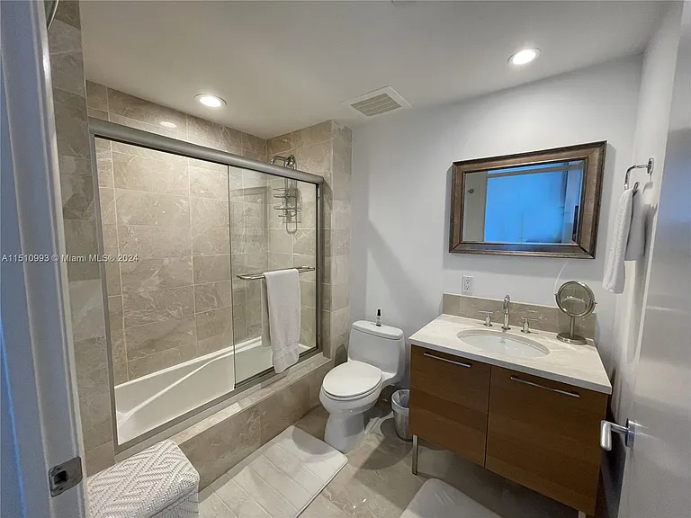 17001 Collins Ave #3008 — Photo 17