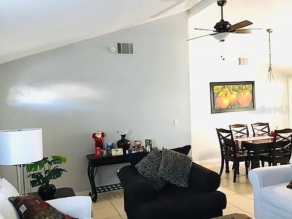 5th image of 10107 Wheatley Hills Ct