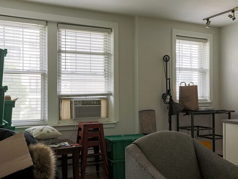 511 W Belmont Ave #23 — Photo 6