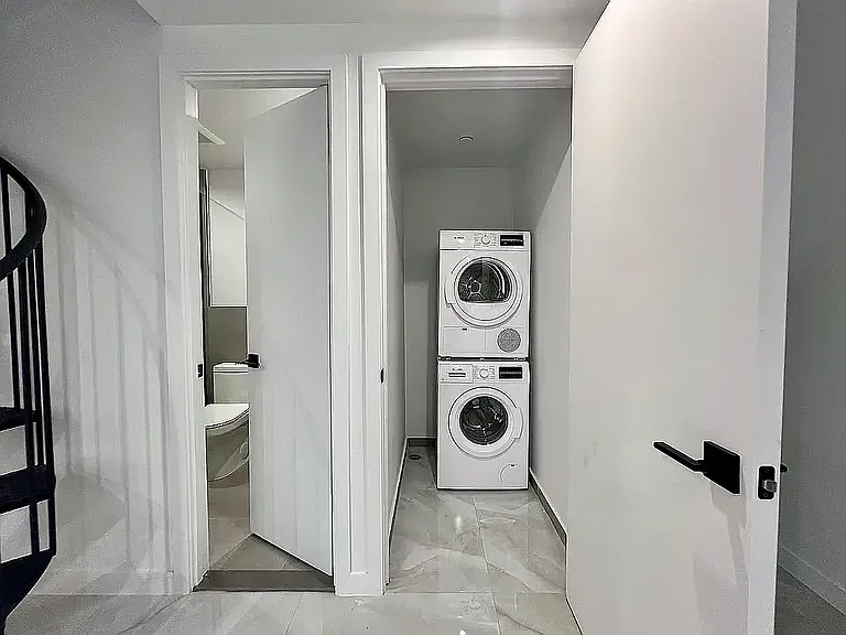 27-10 Crescent St #1M — Photo 13
