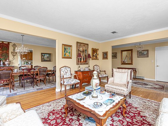 5th image of 2 Coolidge Ave #T