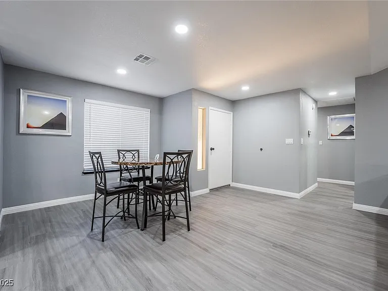 7439 Trudy Ln — Photo 22