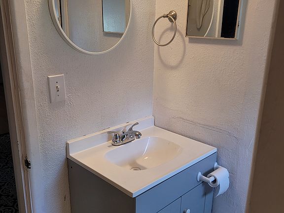 5th image of 1209 Kings Hwy APT B