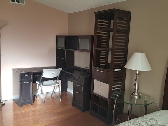 5th image of 18665 Ralya Ct