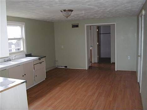 2nd image of 750 Foraker St