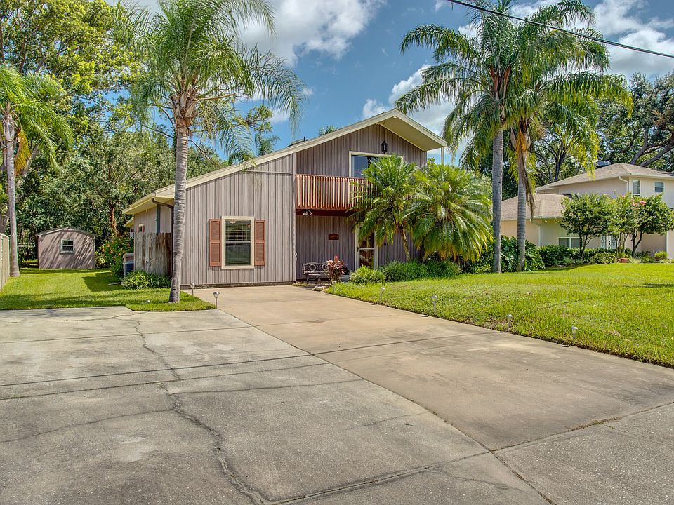 1st image of 28123 Lois Dr