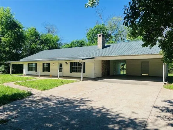 204 Chicken Ln, Bunkie, LA 71322