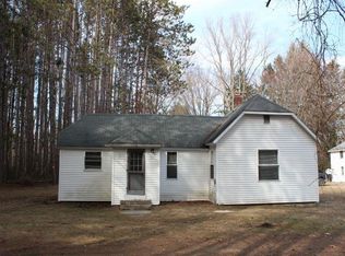 3853 N Castor Rd, Coleman, MI 48618