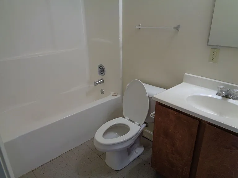 1475 Hadorn Rd — Photo 9