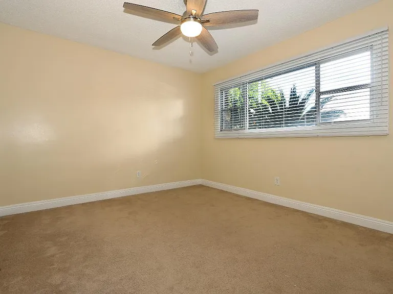 530 Howard St #D — Photo 8