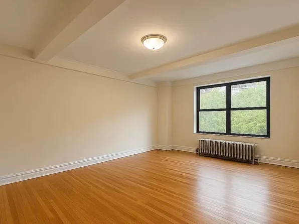 166 2nd Avenue image 1 of 8