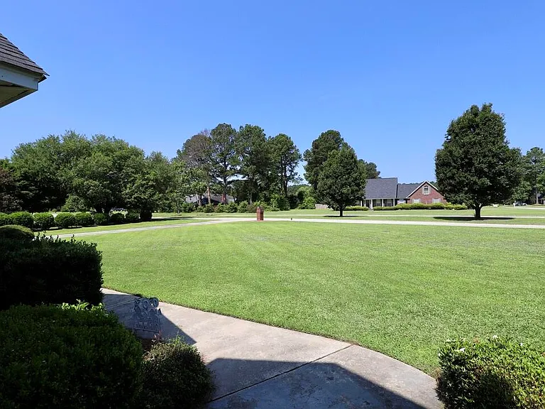 595 Saint Augustine Dr — Photo 12