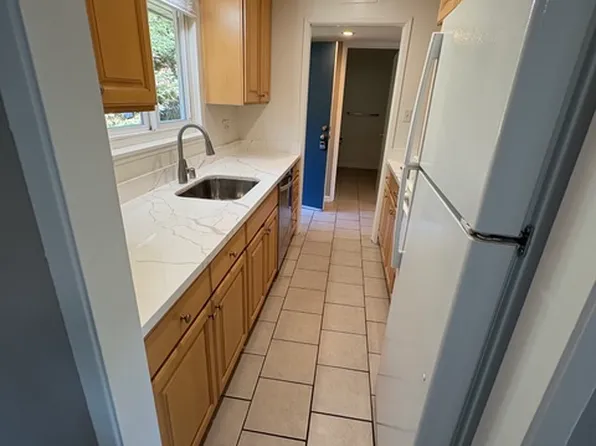 780 Center Blvd APT 3, Fairfax, CA 94930