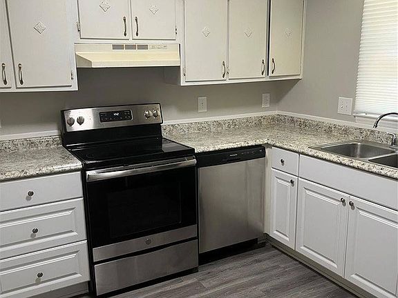 2nd image of 1236 Archdale Dr APT D