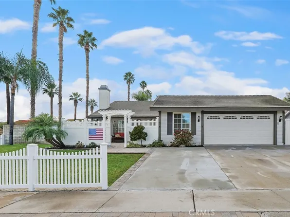 896 Monarch Dr, Corona, CA 92879