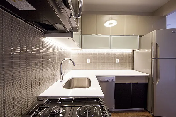 Rented by Brooklyn Group | media 24