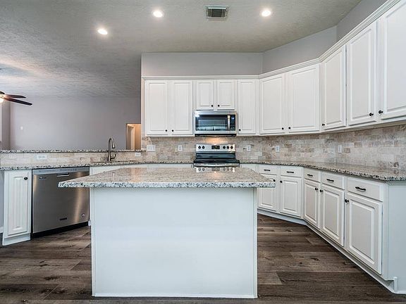 2nd image of 20319 Fairfield Trace Dr