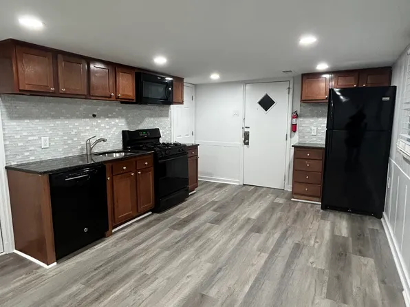 901 W Browning Rd APT B, Bellmawr, NJ 08031