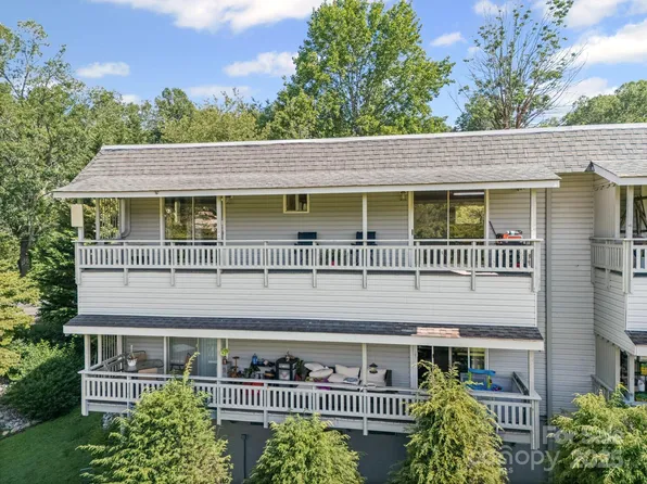 263 Fairway Ln APT H, Spruce Pine, NC 28777