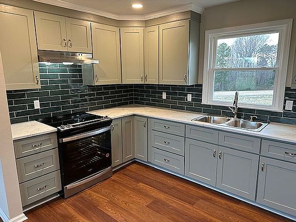 5th image of 1217 Stony Point Rd