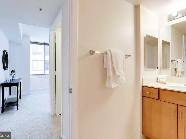 2220 Fairfax Dr #803 — Photo 44
