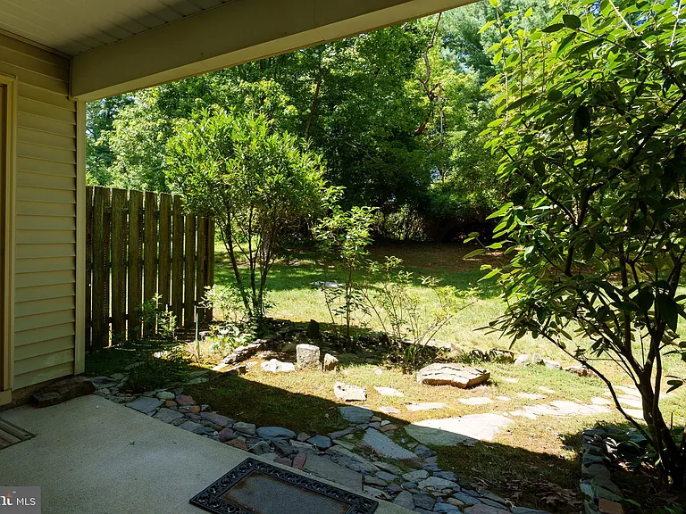 11 Abelia Ct — Photo 27