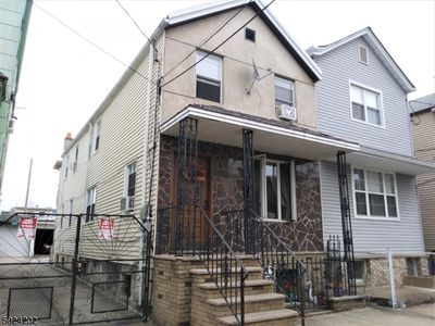 170 E Kinney St, Newark, NJ, 07105