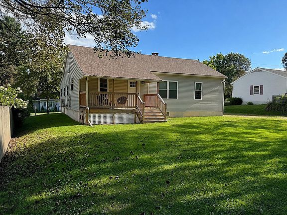 4th image of 135 Harrington Avenue