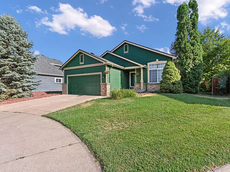 2225 Timber Creek Dr — Photo 2