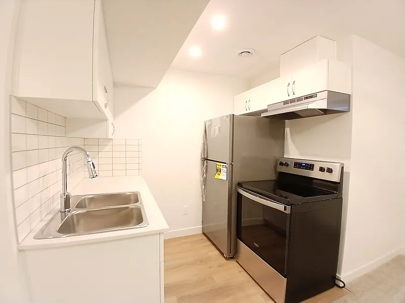 1 bed, 1.0 bath, 600 sqft, $850 — Photo 1