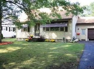 15 Meadow Rd, Hudson Falls, NY 12839