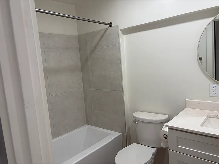 37 W Park Ave — Photo 3